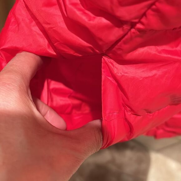 NWOT Be Inspired down packable puffer vest I'm w woman's red color. - Picture 3 of 12